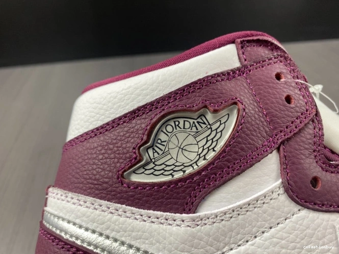 Jordan High OG Bordeaux 555088-611 1 Air 1030